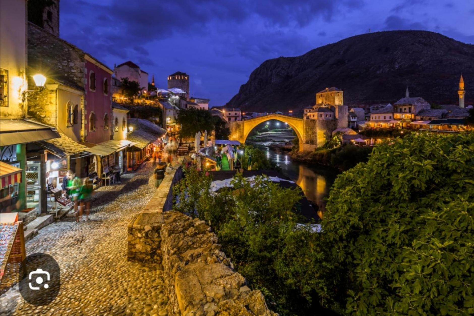 Zara Apartment With Terrace Near Old Town Mostar Eksteriør bilde