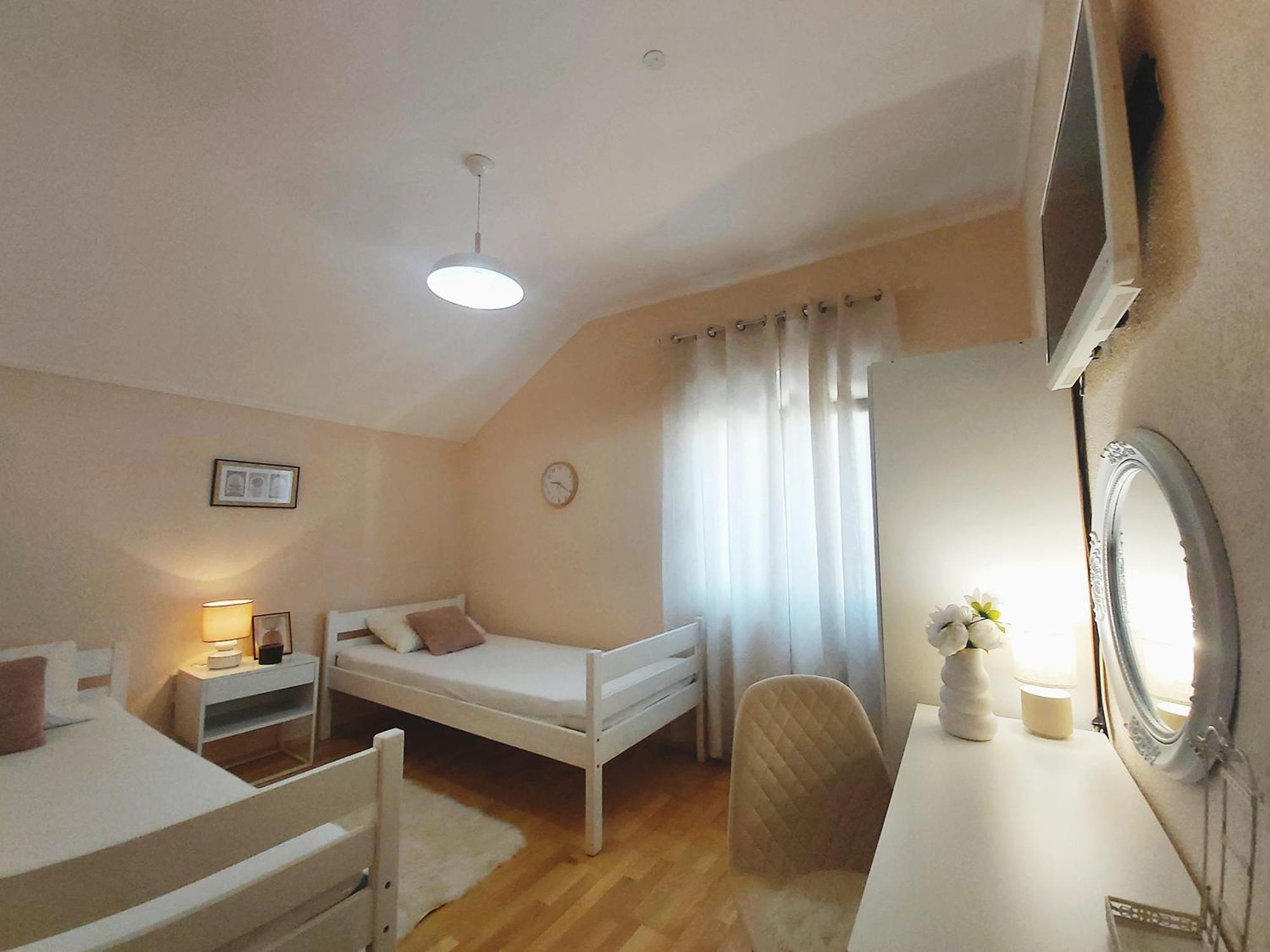 Zara Apartment With Terrace Near Old Town Mostar Eksteriør bilde