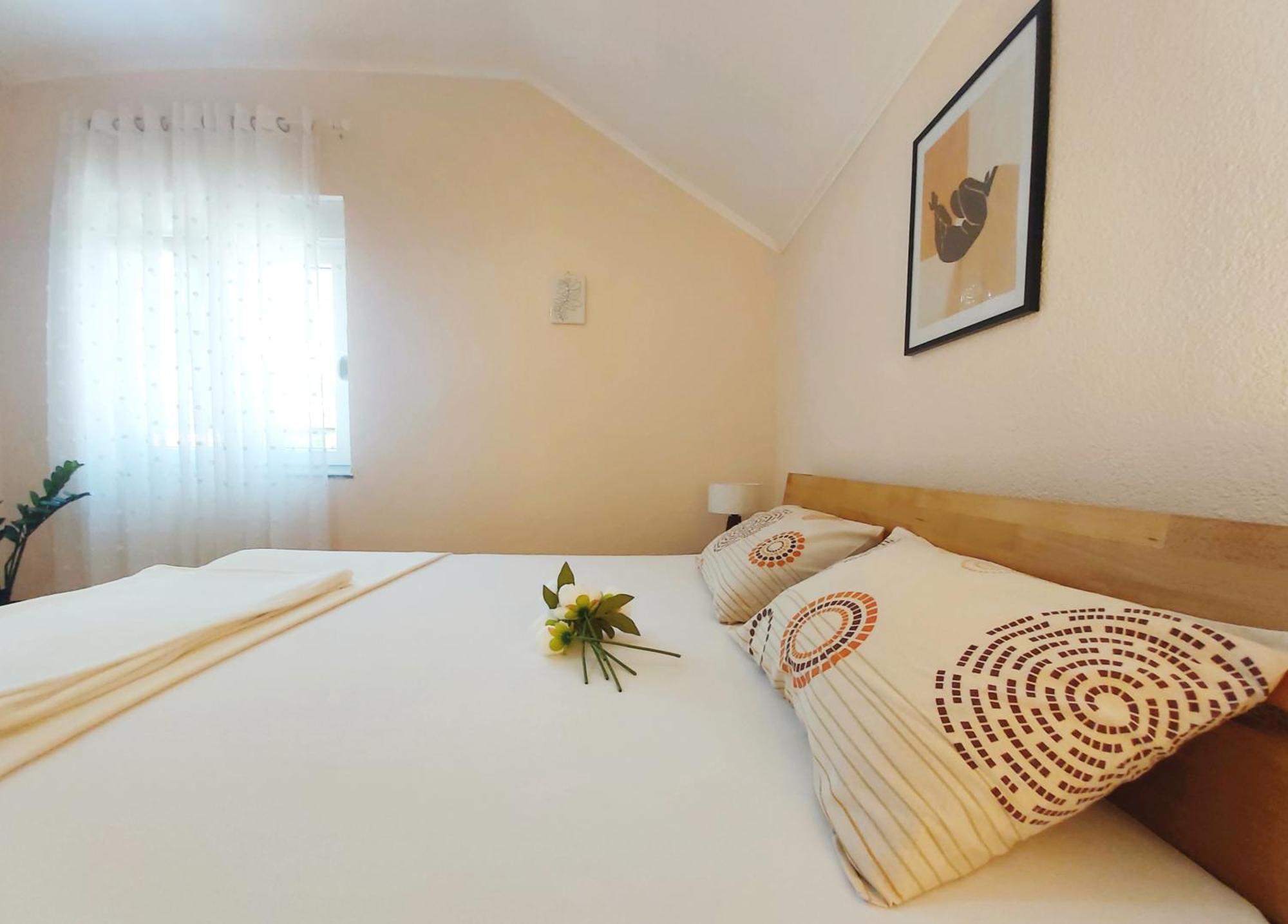 Zara Apartment With Terrace Near Old Town Mostar Eksteriør bilde