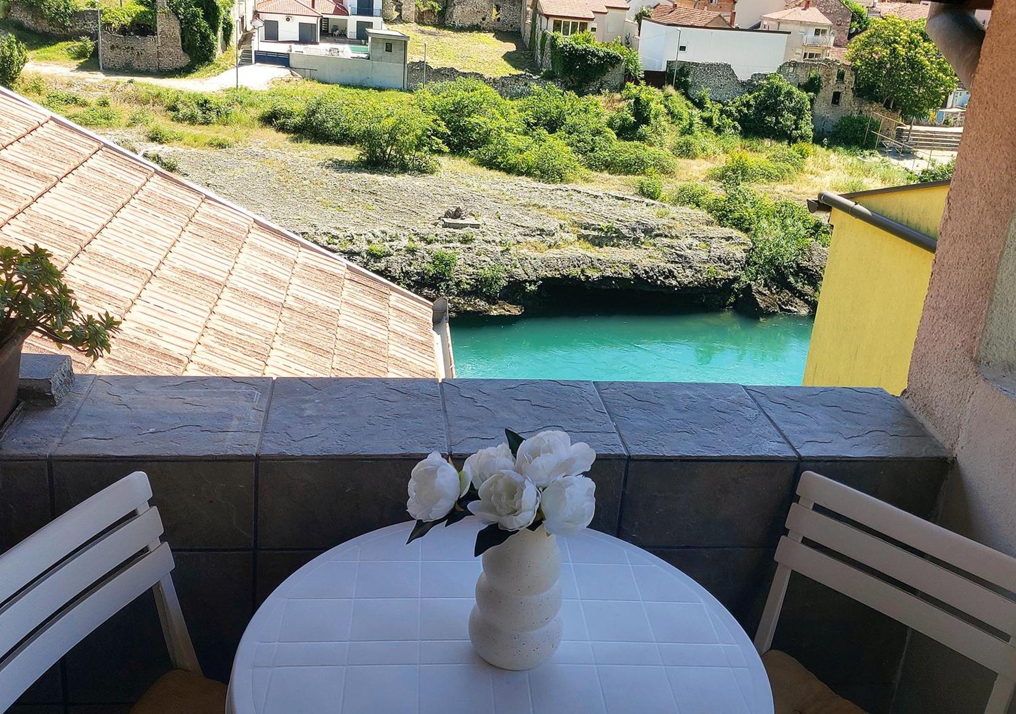 Zara Apartment With Terrace Near Old Town Mostar Eksteriør bilde